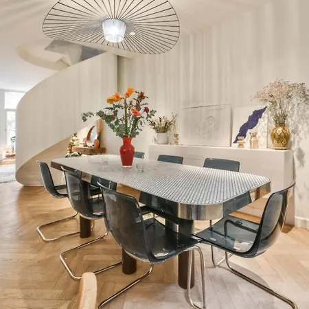 Callum ** Apartment *